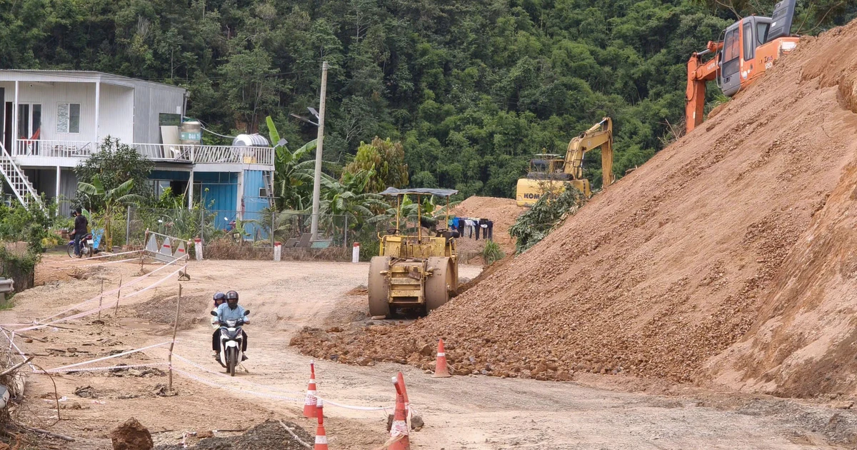 Lâm Đồng cấm xe qua quốc lộ 28 nối Đà Lạt – Gia Nghĩa vì mặt đường sụt lún