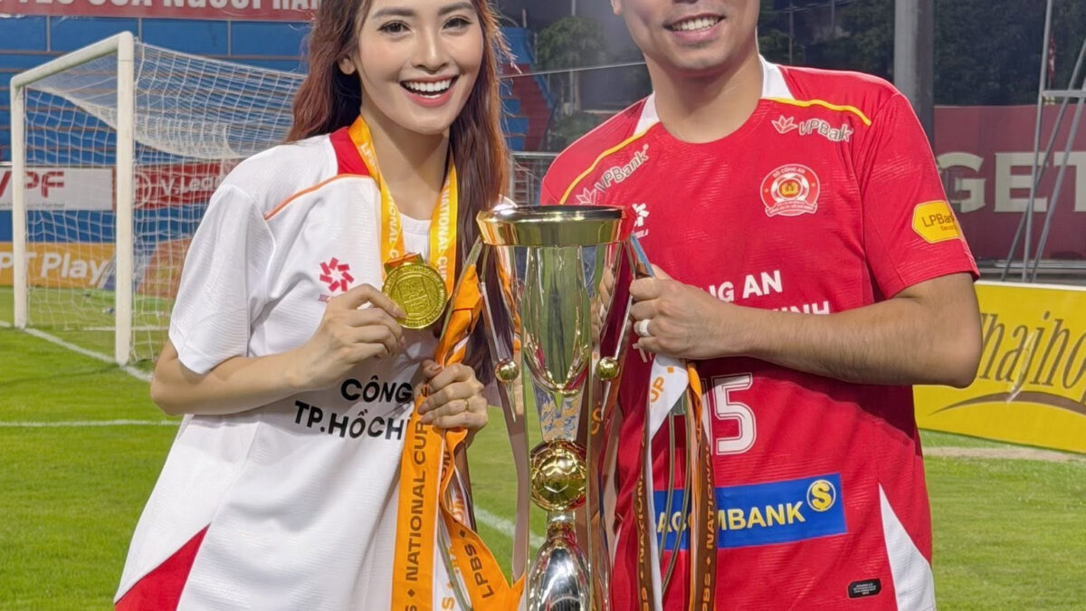 MC Huyền Trang Mù Tạt kể chuyện vợ chồng bị mạo danh nhắn tin lừa đảo
