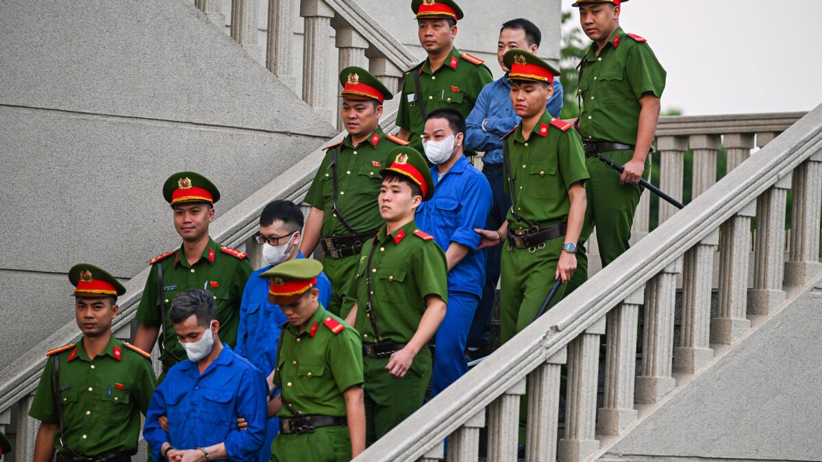 Phiên tòa Mr Pips ngày 31/10: Nguyễn Thanh Tâm khai về hai chuyến sang Thổ Nhĩ Kỳ, vợ cũ Mr Hunter nói về 18 tỉ