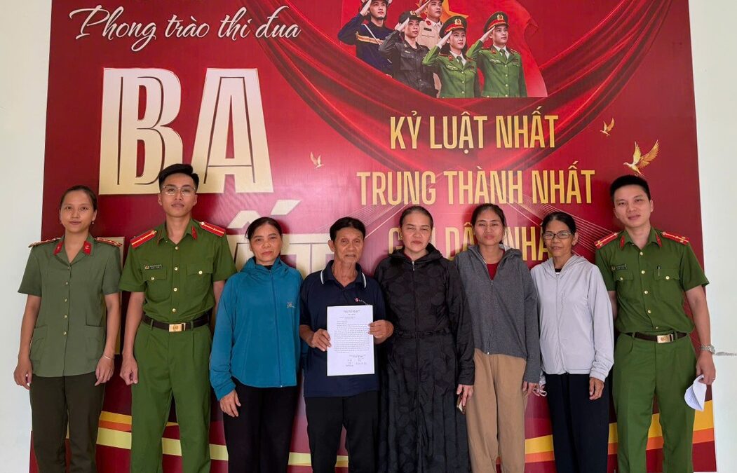 Quảng Trị: Tìm thấy người anh thất lạc 21 năm nhờ một sự cố bất ngờ