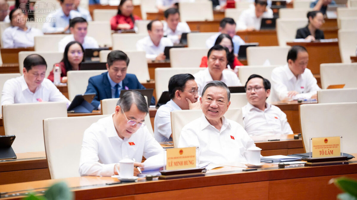 Đại biểu Quốc hội Lê Hoàng Anh: tiền gửi dân cư hơn 11,2 triệu tỷ đồng, khoảng 500 tấn vàng vẫn nằm ngoài sản xuất