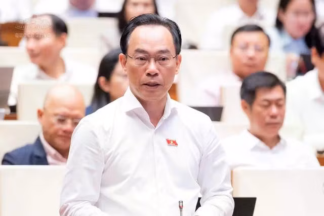 Bộ trưởng Hoàng Minh Sơn: học sinh cả nước sẽ được cấp sách giáo khoa miễn phí từ năm học 2028-2029