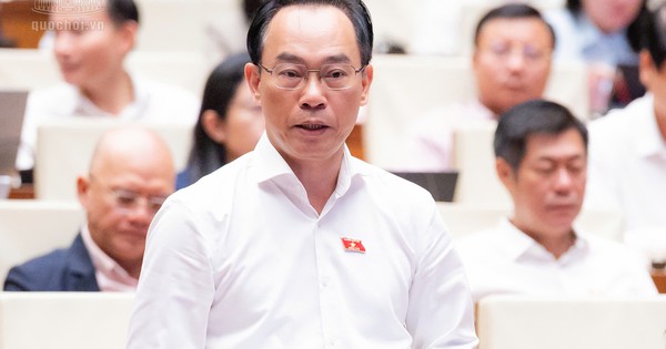 Bộ trưởng Hoàng Minh Sơn: học sinh cả nước sẽ được cấp sách giáo khoa miễn phí từ năm học 2028-2029