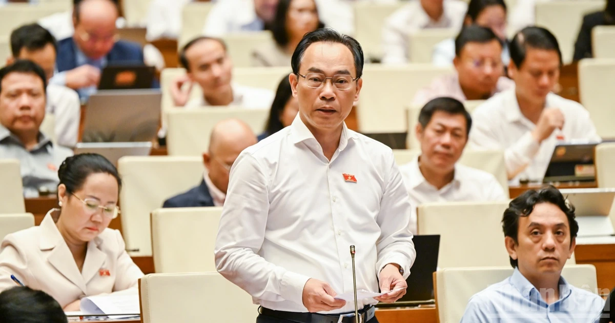 Bộ trưởng Hoàng Minh Sơn: sách giáo khoa dùng chung toàn quốc, miễn phí cho học sinh từ năm học 2028-2029