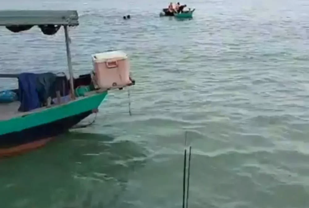 Hà Tĩnh: Đưa thi thể ngư dân N.V.T vào bờ sau 4 ngày tìm kiếm ở biển Thiên Cầm