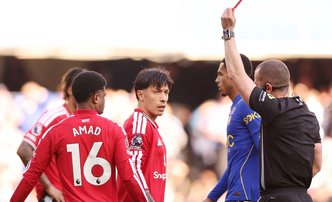 Man Utd thua Chelsea 0-2, Carrick không quy trách nhiệm cho Lisandro Martinez