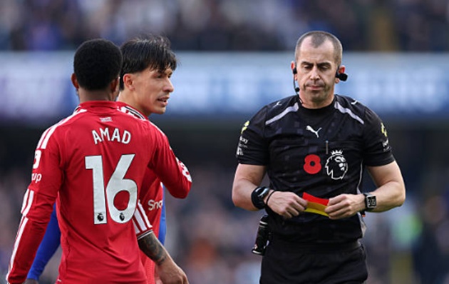 Man Utd thua Chelsea 0-2, Carrick không quy trách nhiệm cho Lisandro Martinez