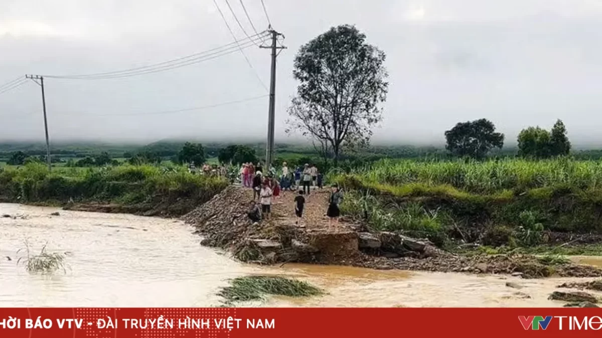 Mưa lớn ở Đắk Lắk: cuốn trôi 15m đường dẫn cầu Suối Cái, ngập cục bộ ven sông Ba