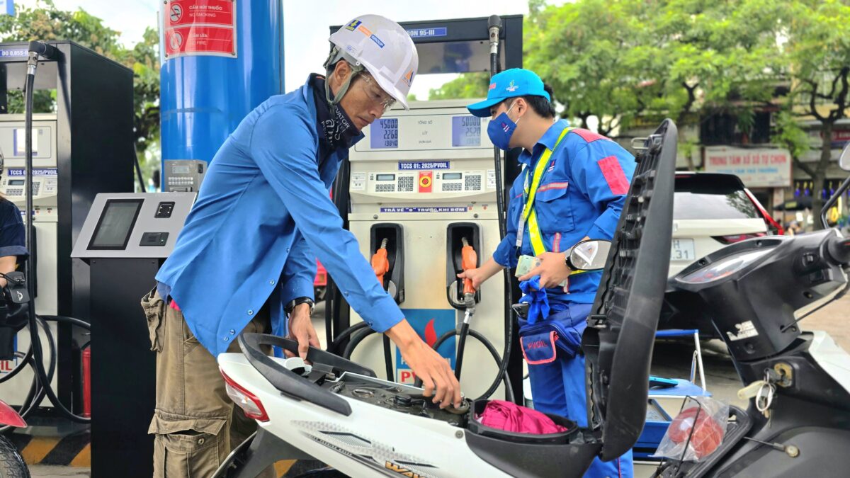 Thuế tiêu thụ đặc biệt với xăng về 0%, giá xăng trong nước giảm mạnh từ 0h ngày 1/11/2026
