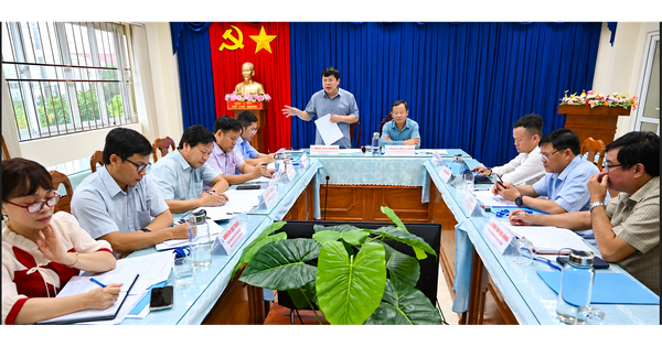 Gần 1.600 giáo viên Cà Mau tham gia hội thi tiếng hát nhà giáo lần đầu tiên