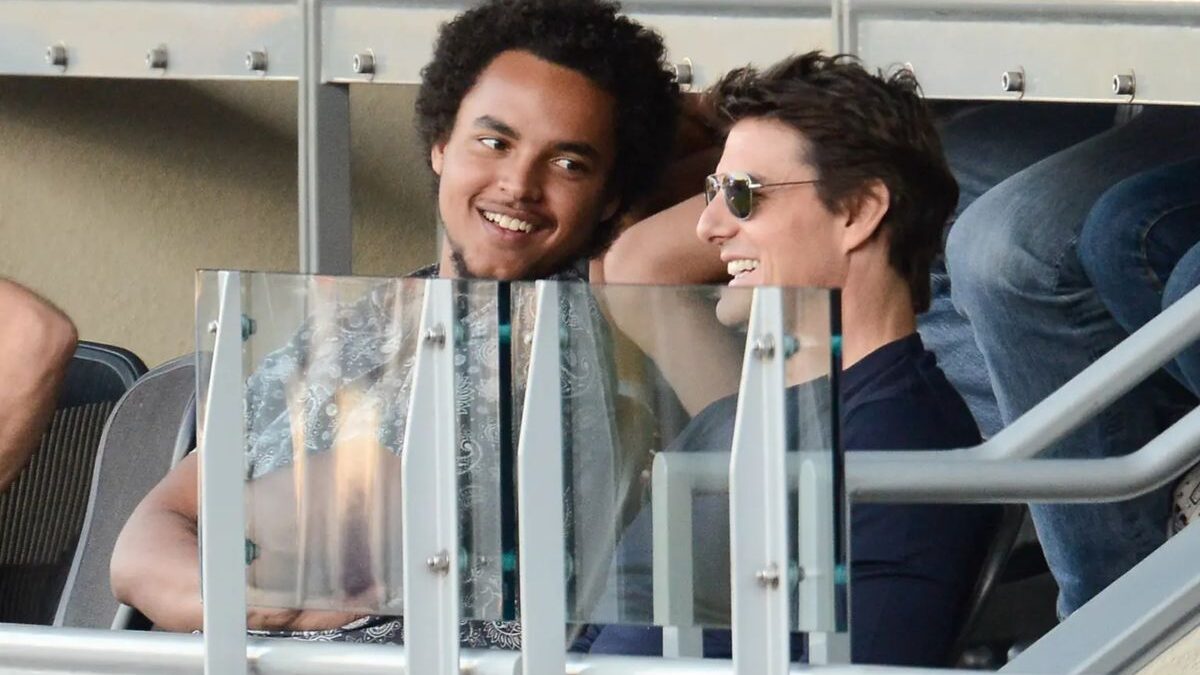 Connor Cruise, con trai Tom Cruise và Nicole Kidman, hiếm hoi lộ diện tại trận bóng chày ở Florida