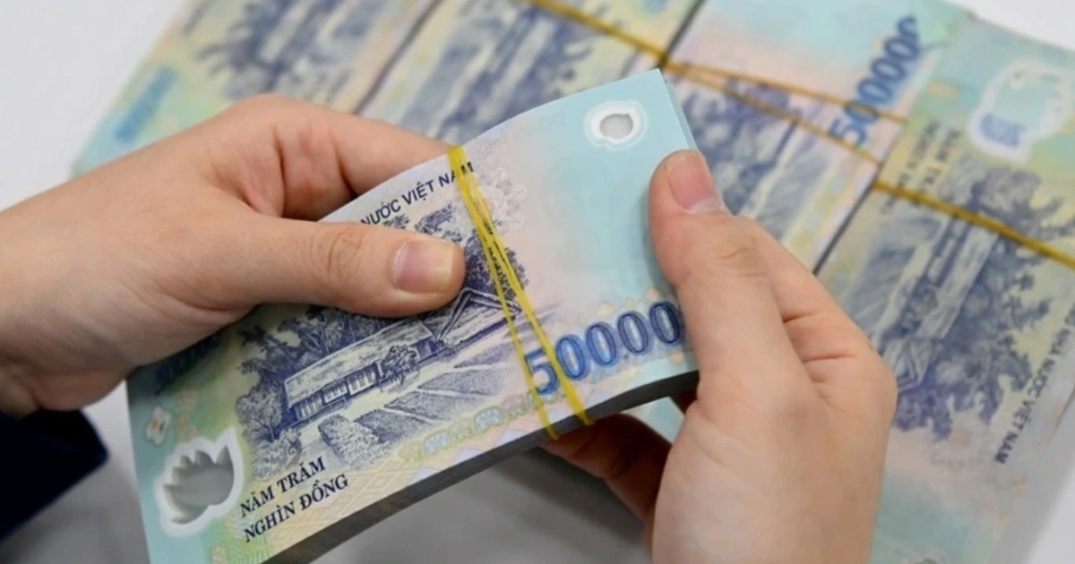 Bộ Nội vụ đề nghị báo cáo gấp tiền lương, thu nhập của viên chức trước ngày 2/11
