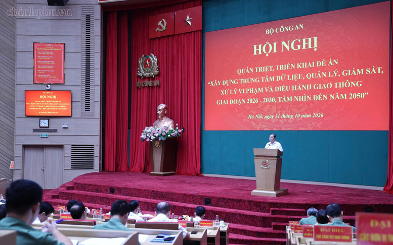 Phó Thủ tướng Phạm Gia Túc kỳ vọng trí tuệ nhân tạo giúp giảm tai nạn, ùn tắc giao thông