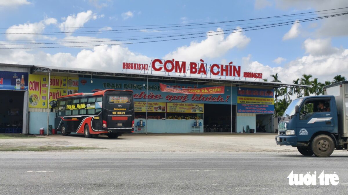 Quảng Ngãi: xã Nghĩa Giang kiểm tra toàn diện quán cơm Bà Chín sau hóa đơn 640.000 đồng