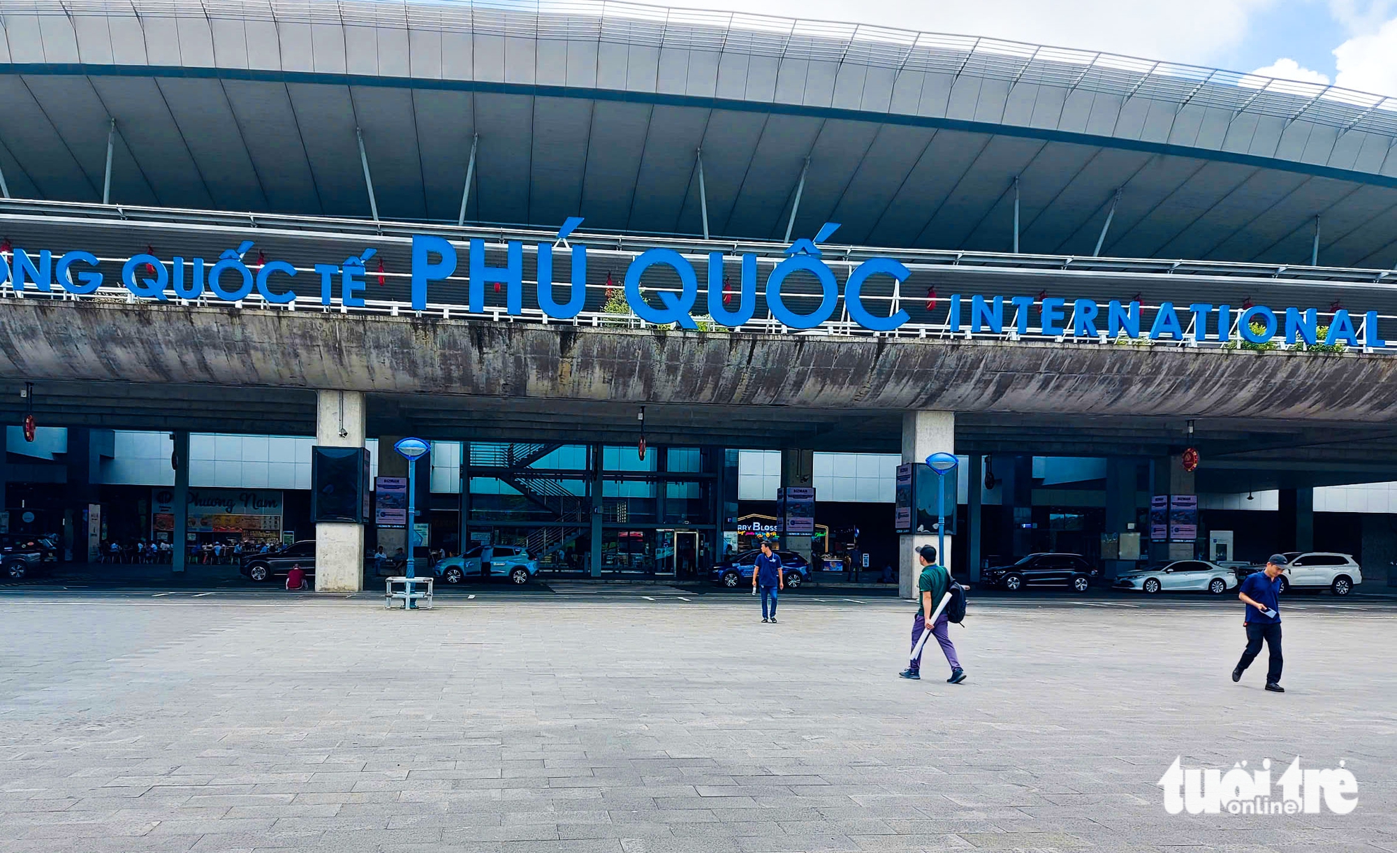 坚江承诺按时推进富国国际机场的扩建和升级