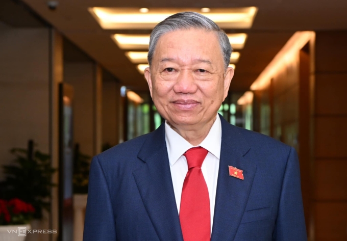 总书记担任中央完善体制和法律指导委员会主任