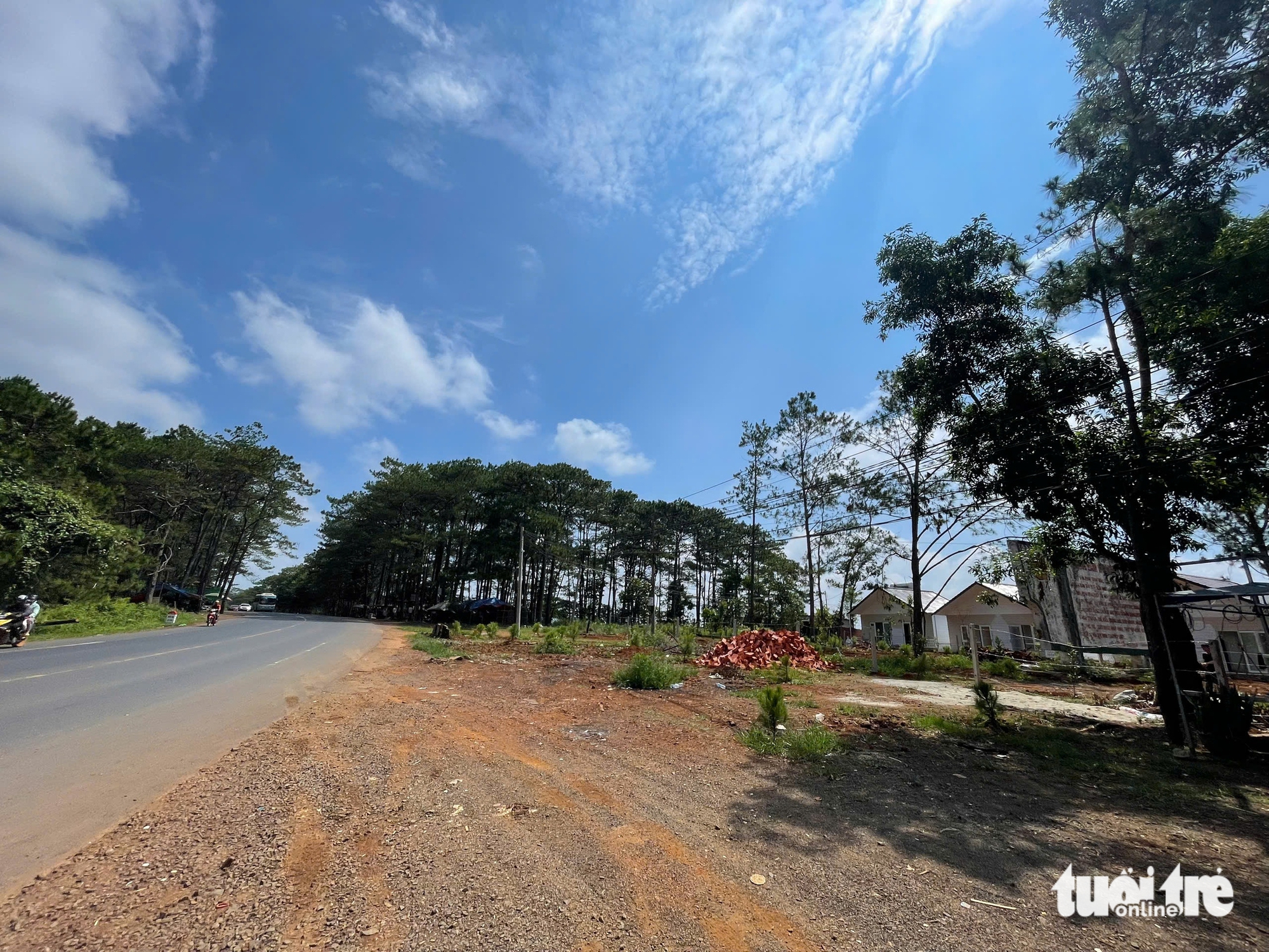 要求严肃处理在农业用地上建造多座预制房屋的事件