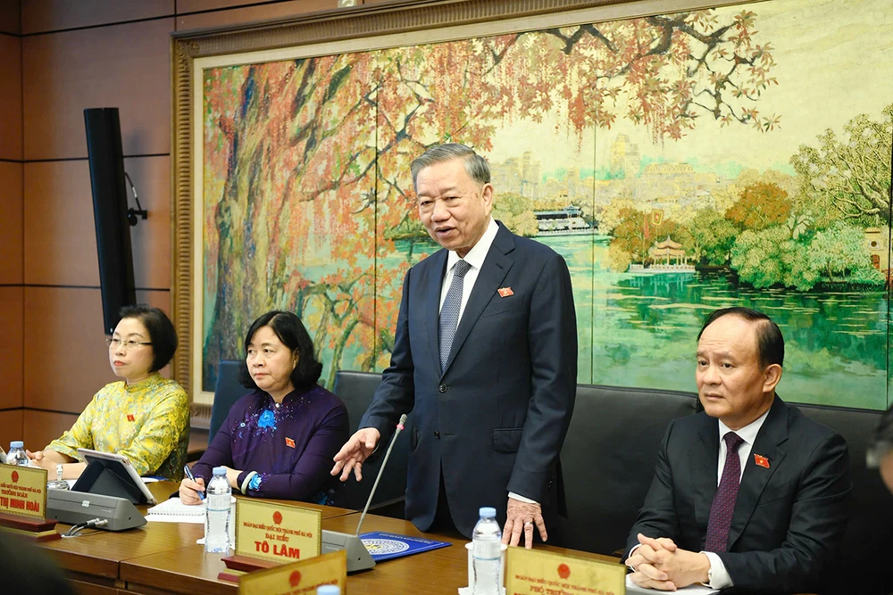 总书记：将考虑从根本上修改宪法