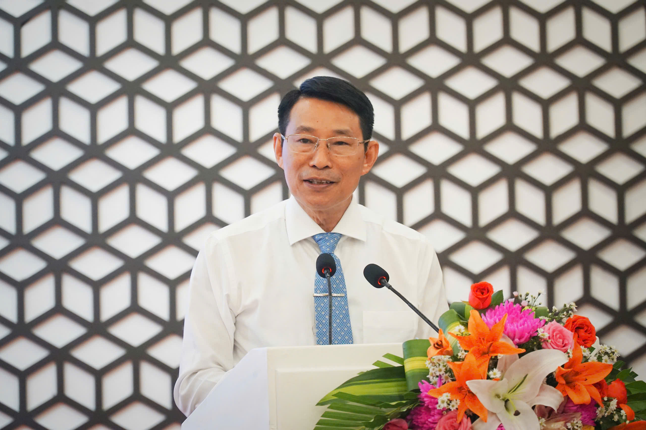 为什么将芽庄海洋节的时间调整到2026年？