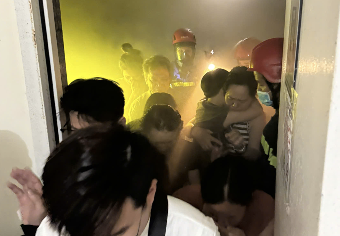 岘港市芒青公寓发生火灾