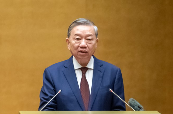 总书记苏林：从2025-2026学年起每天免费教学两节
