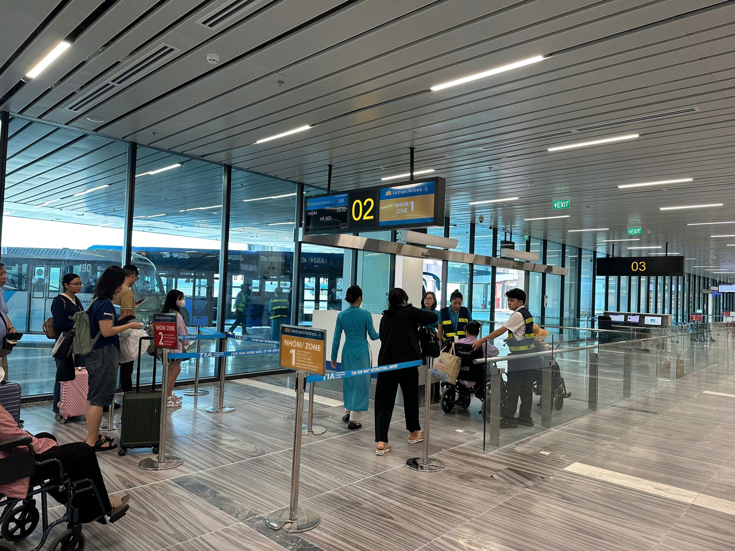 越南航空首日在T3航站楼全面运营：顺利、稳定