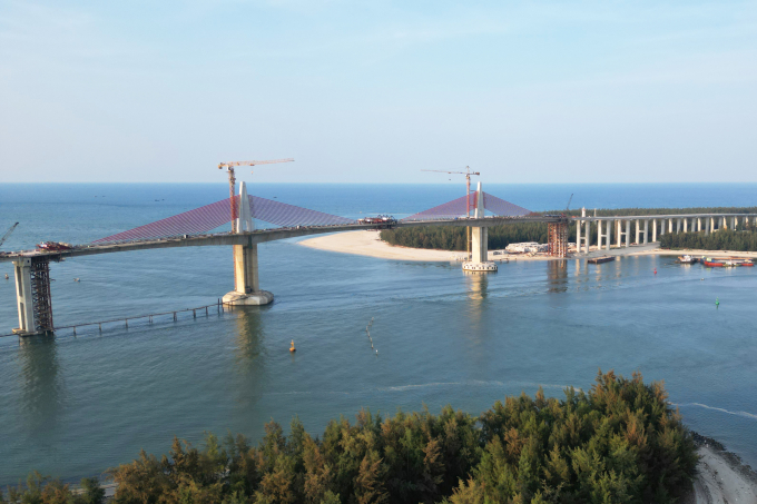 顺安海门跨海大桥合龙