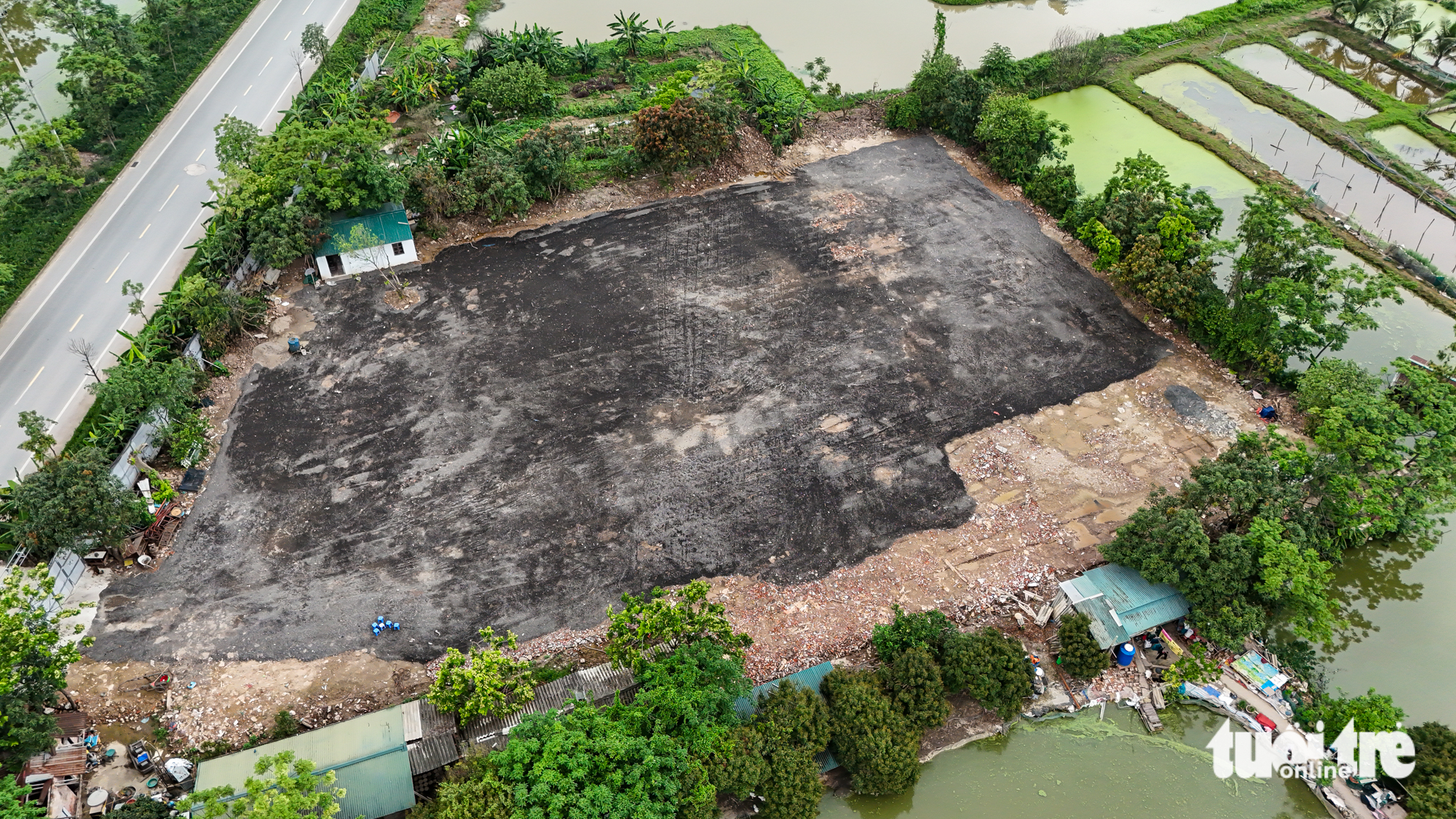 河内农业用地被倾倒废弃物'破碎'，像工地一样被推平